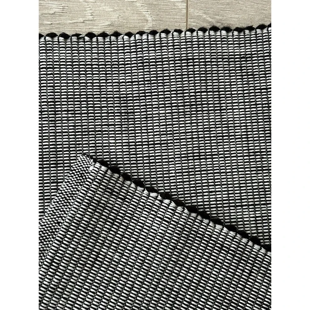 West Elm Woven Textured PlaceMats Set of 2 Black White 100% Cotton 14